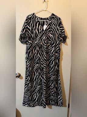 Black & White Zebra Print Swim Coverup Kaftan Dress Size Small